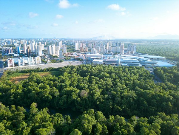 Magazine d'actualité et d'information : défendre la science et l'éducation